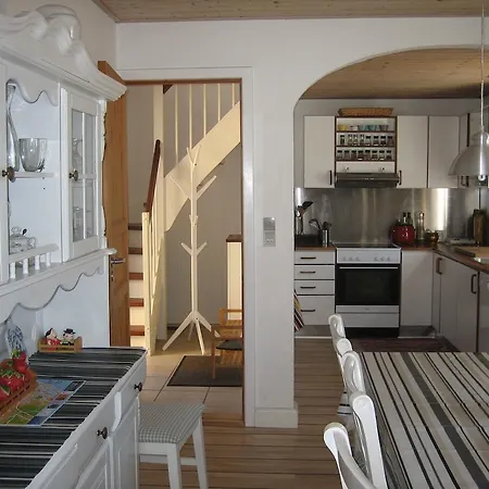Skagenhus Ved Kirken Villa
